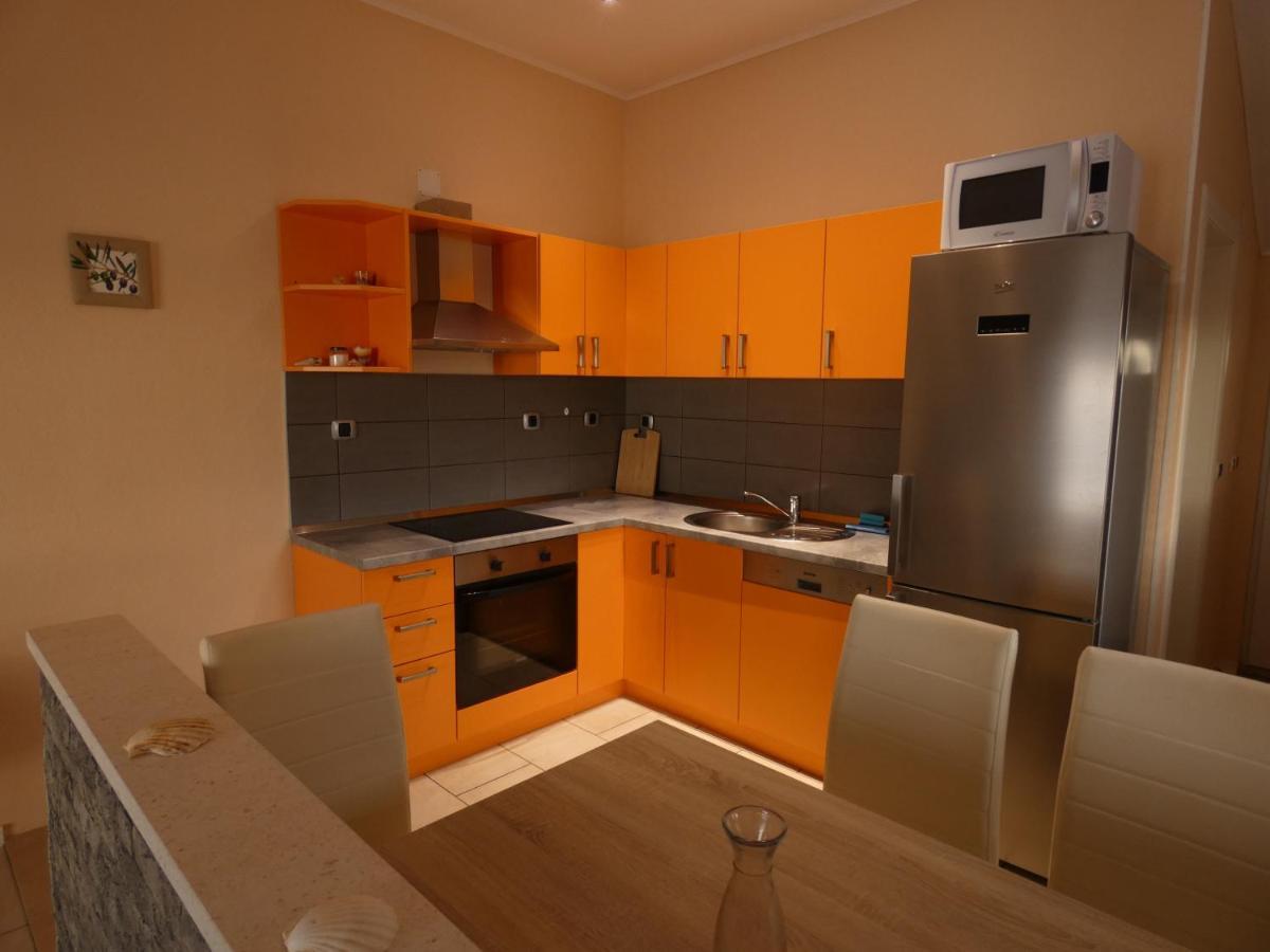 Apartments By The Sea Ubli, Lastovo - 8354 Uble Exterior foto