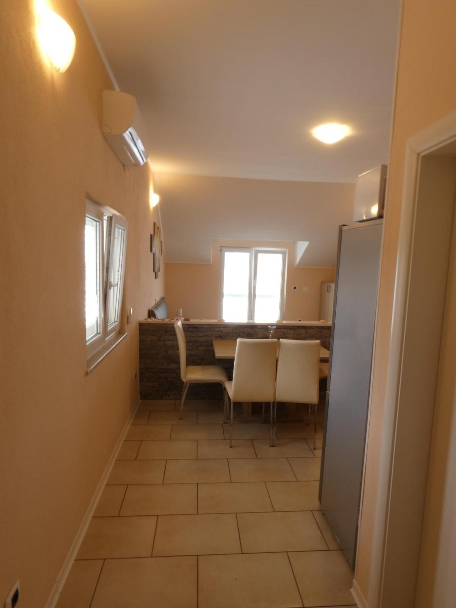 Apartments By The Sea Ubli, Lastovo - 8354 Uble Habitación foto